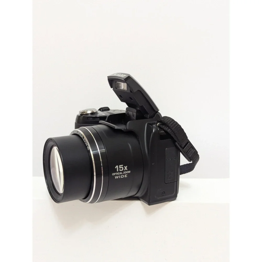 Nikon COOLPIX L110 12.1MP Digital Camera 15x Optical Zoom Black Tested + Case